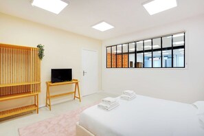 2 chambres, bureau, fer et planche à repasser, Wi-Fi gratuit