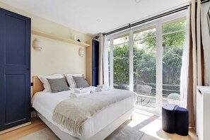 2 soverom, skrivebord, strykejern/-brett og wi-fi (inkludert)