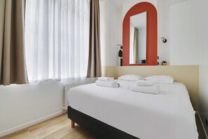 2 bedrooms, desk, iron/ironing board, free WiFi