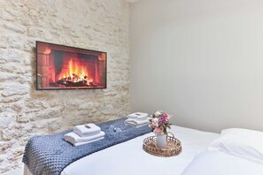 1 soverom, skrivebord, strykejern/-brett og wi-fi (inkludert)