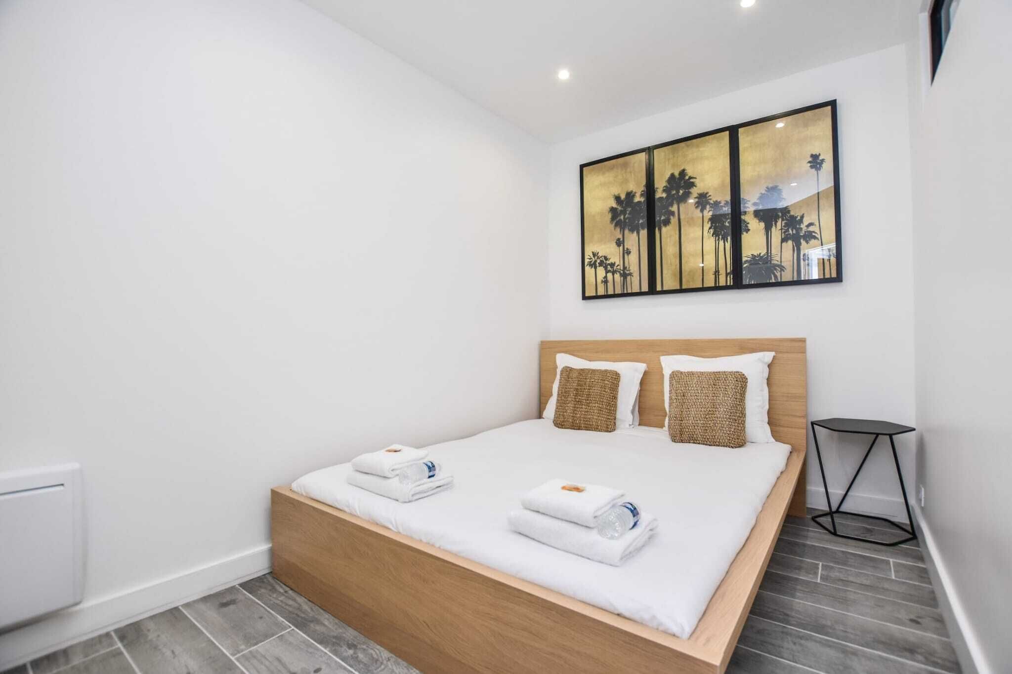 1 slaapkamer, een bureau, gratis wifi, beddengoed