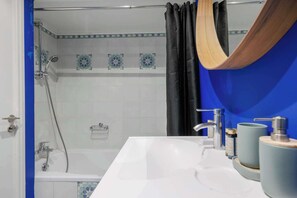 Hair dryer, towels