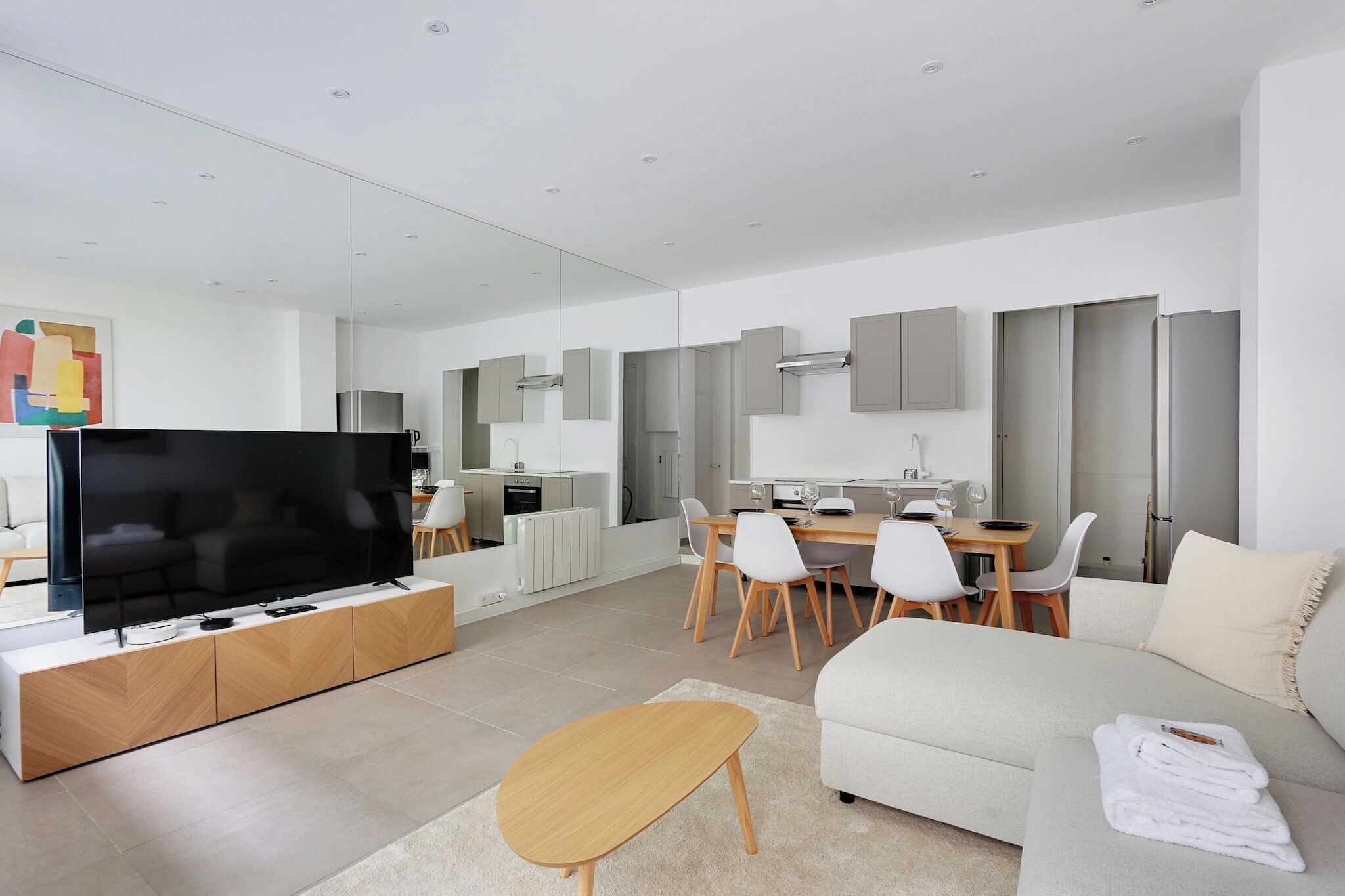 تلفزيون ذكي، مكتب