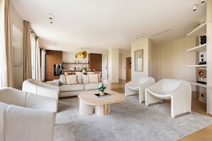 Smart TV, offices