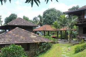 Exterior - Misty Hogans-a Hill Station Holiday Home nr Munnar (Idukki)
