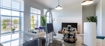 2BR Exclusive Retreat Near Henry Ford