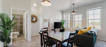 2BR Premium Retreat Near Henry Ford