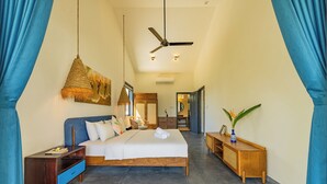 Luxury Villa, 3 Bedrooms, Courtyard View