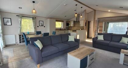 Escape to the English Riviera: Luxury Lodge at Hoburne Devon Bay