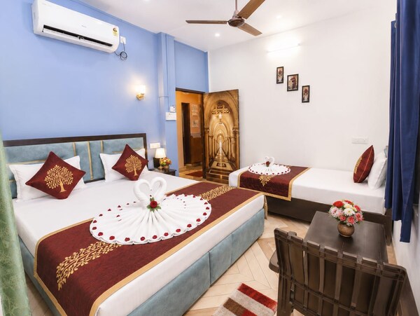 Ambricana Paying Guest House - Varanasi