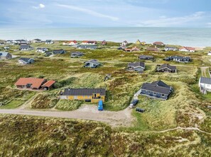 Exterior - Holiday home with spa and sauna, just 200 meters from the North Sea. (Frøstrup)