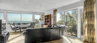 Large holiday home with a view of the fjord.