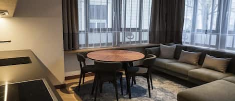 公寓, 2 間臥室 | 客廳 | 平面電視