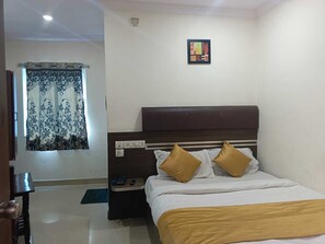 Standard Single Room, City View - Hotel Golden Meredian (Hyderabad)