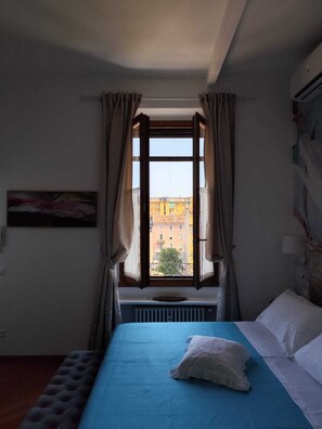 1 chambre, bureau, fer et planche à repasser, Wi-Fi gratuit