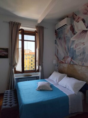 1 bedroom, desk, iron/ironing board, free WiFi - Alice's Suite, accommodation of wonders! (Milano)