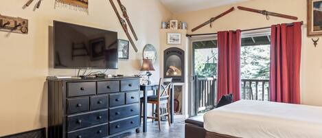 1 habitación, tabla de planchar con plancha, wifi gratis y ropa de cama