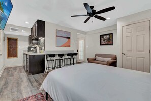 1 bedroom, iron/ironing board, WiFi, bed sheets