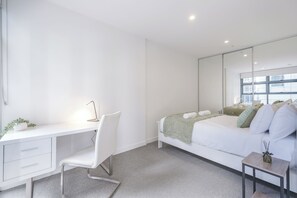 1 habitación, tabla de planchar con plancha, wifi gratis y ropa de cama 