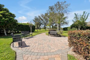Terrace/patio - Family-Friendly home w/ Pool & Resort Perks Near Disney (Clermont)