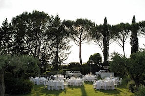 Área para banquetes al aire libre