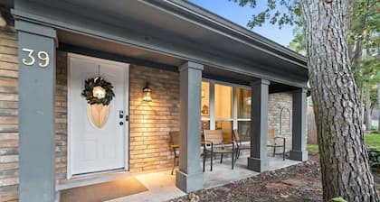 Woodlands Retreat with Pool & Game Room