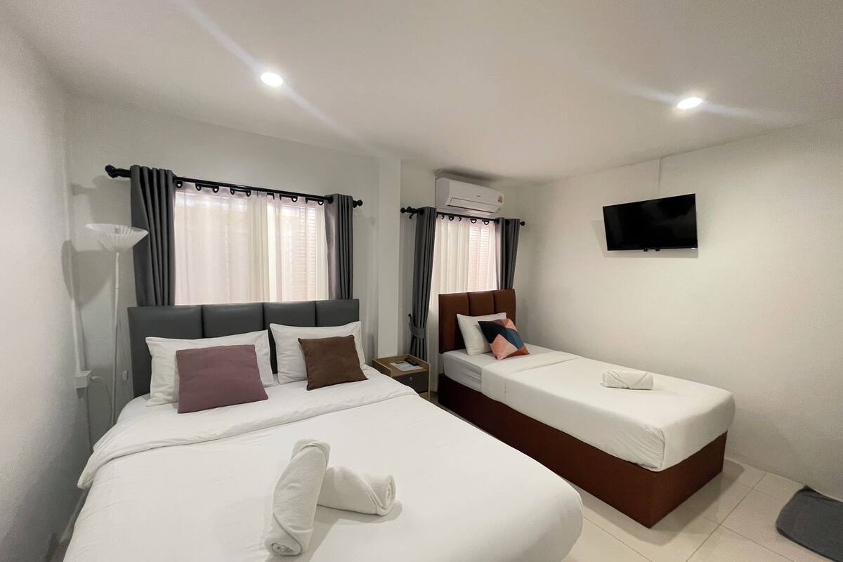 Superior Triple Room | Free WiFi, bed sheets