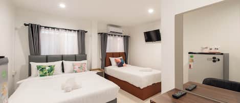 Superior Room | Free WiFi, bed sheets