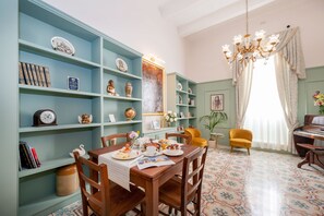 包含每日即点即煮早餐