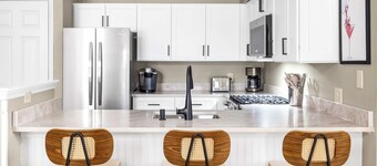 2-BR Winterplace Ski-In/Ski-Out Okemo Escape