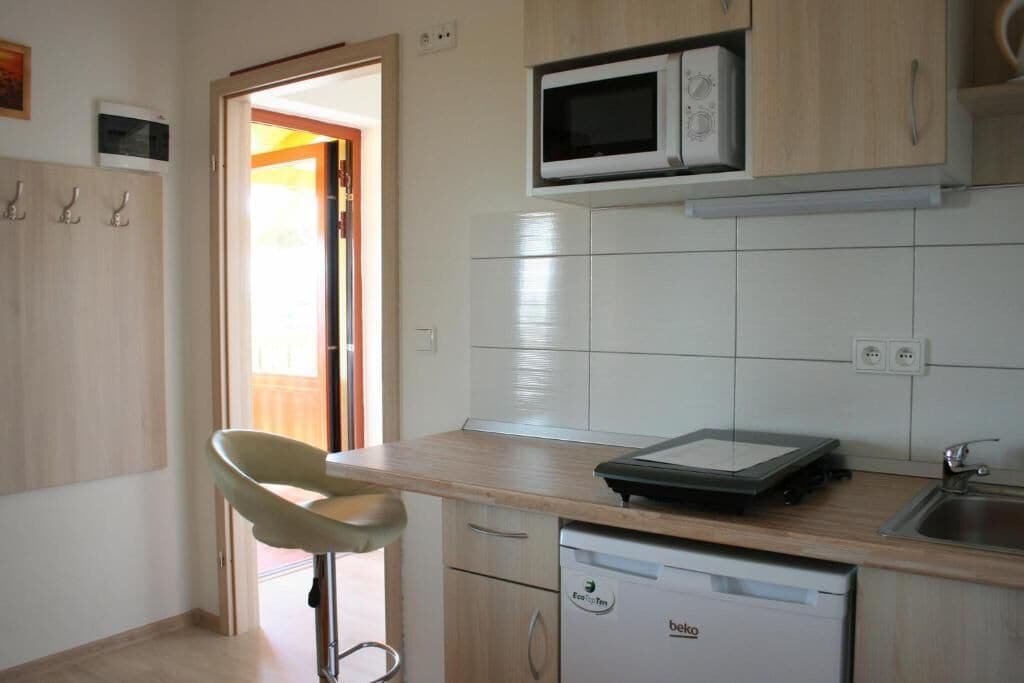 1 bedroom, desk, free WiFi