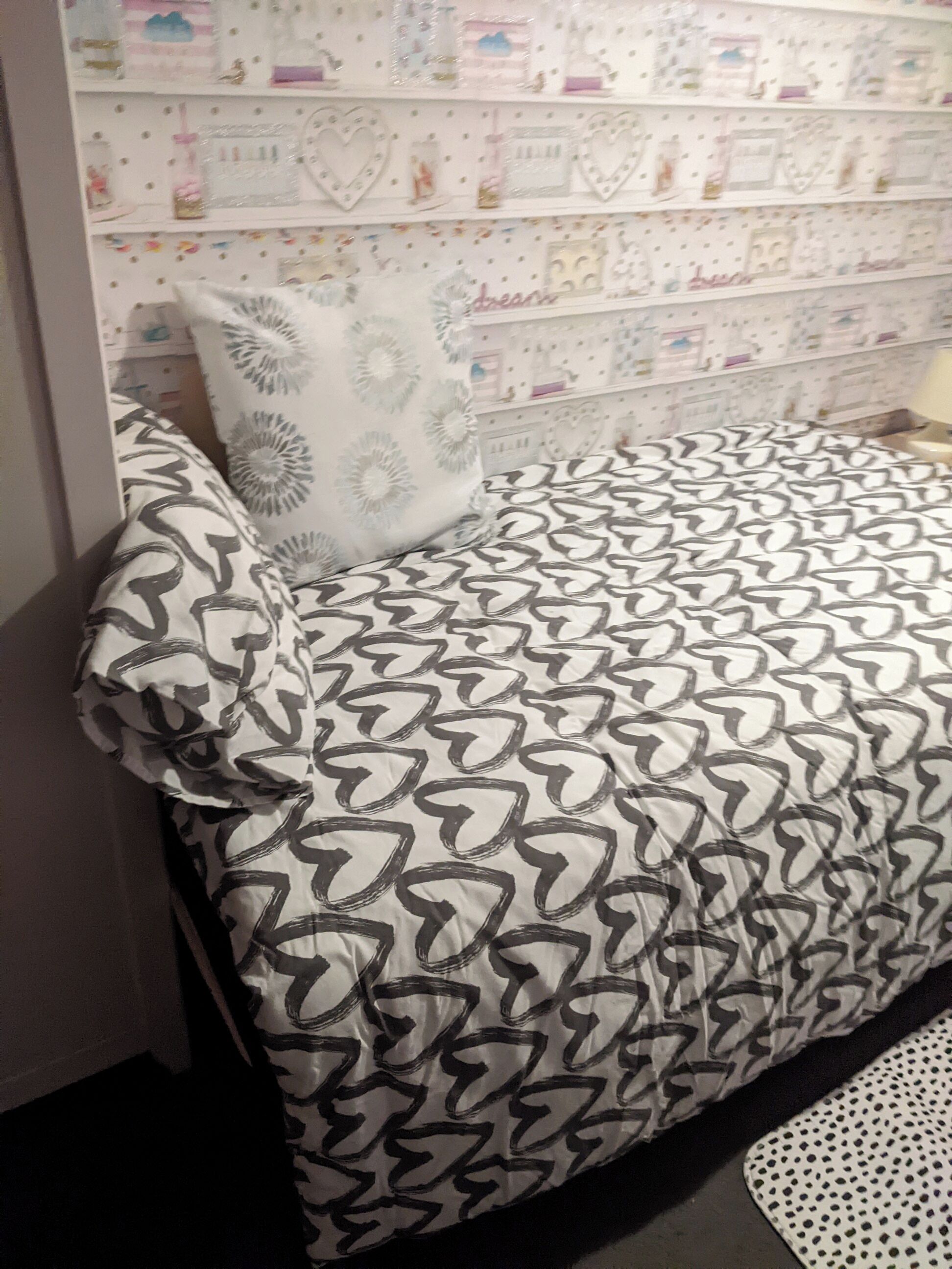 Cabin | 1 bedroom, iron/ironing board, free WiFi, bed sheets