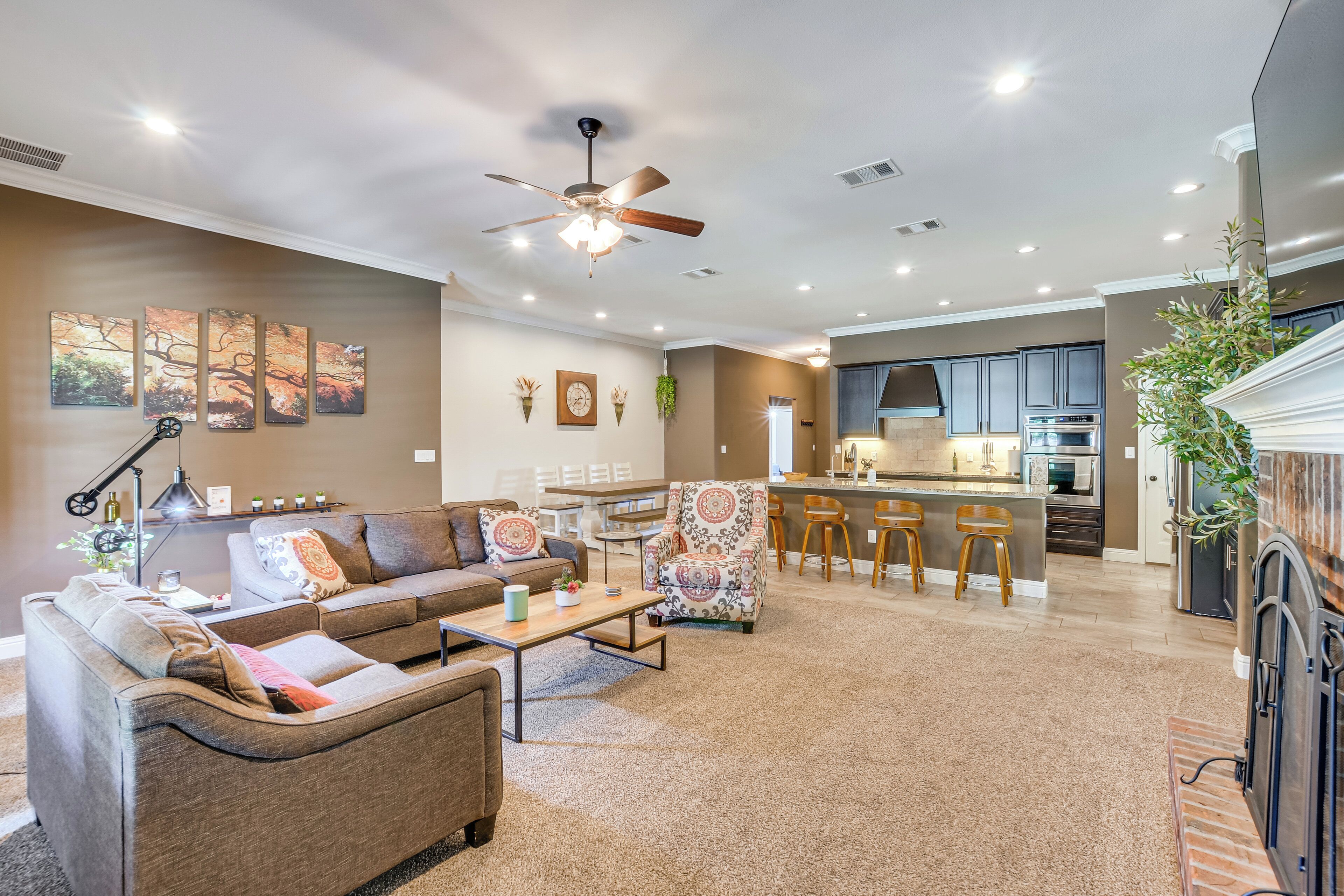 House (4 Bedrooms) | Interior