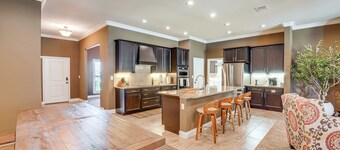 11 Mi to Dtwn: Lubbock Home w/ Patio, Grill & Yard