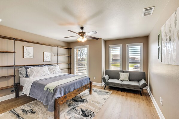 House (4 Bedrooms) | Interior