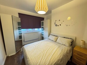 2 bedrooms, WiFi, bed sheets - Homely 2BD Flat in the Heart of Bermondsey (Greater London)