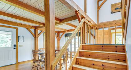 Home 15 Mi to Berkshire East & Mount Snow!