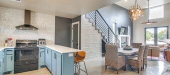 Modern Mtn-view Designer Home in Medicine Park