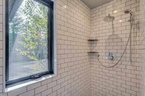 Hus (4 Bedrooms) | Innvendig