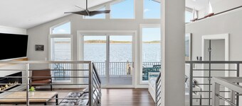 Game Room! Waterfront Group Haven in Ocean Pines