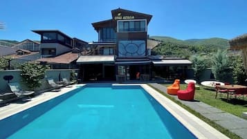 บริเวณภายนอก