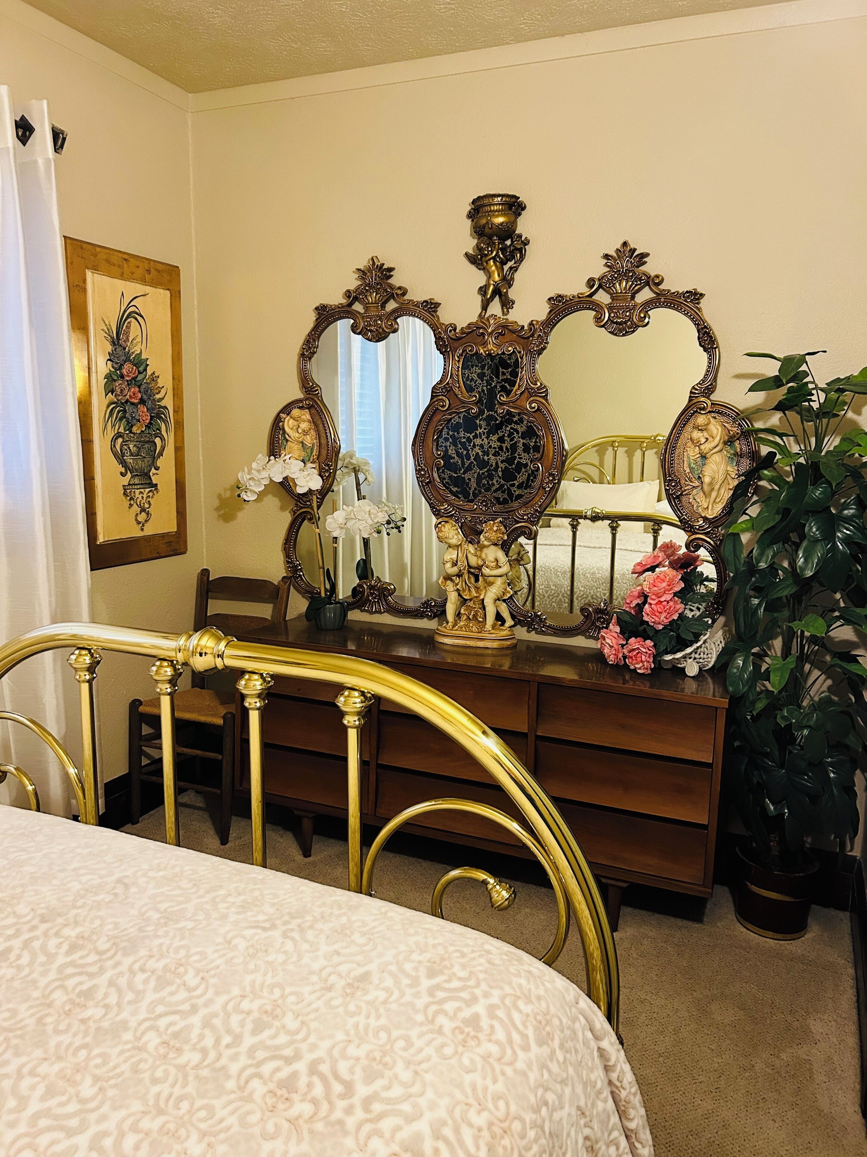 2 quartos, ferros/tábuas de passar roupa, Wi-Fi, roupa de cama