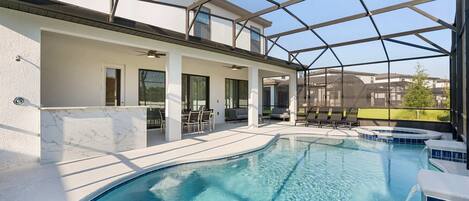 House | 10 bedrooms, Internet