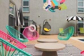 アパートメント | 4 室のベッドルーム、デスク