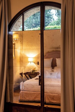 LIMONAIA | Minibar, in-room safe, blackout drapes, iron/ironing board - Dimora Ghirlandaio (Impruneta)