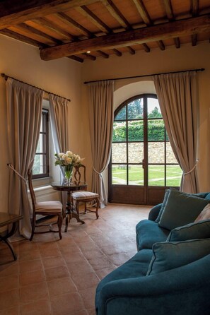 Minibar, in-room safe, blackout curtains, iron/ironing board - Dimora Ghirlandaio (Impruneta)