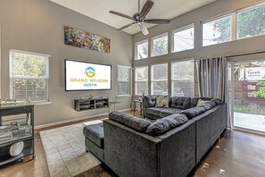 TV, fireplace, offices