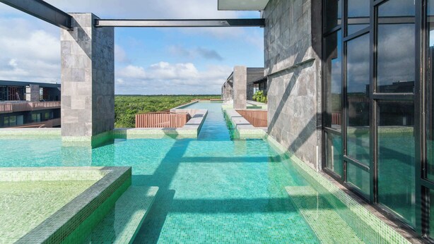 Pool - One block from beach in Hotel Zone-Free Beach Club (Tulum)
