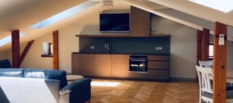 Roze Republikas Apartments