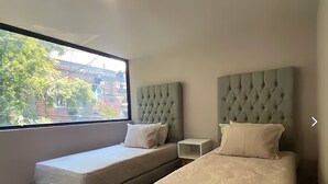 Apartment - Roma Norte 2BR - Parking, Sleeps 6 -great Wifi (Mexico City)